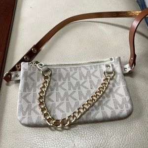 Micheal Kors small purse
